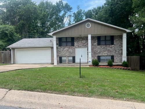 1206 E Twin Lakes Dr, Little Rock, AR, 72205-6759 | Card Image