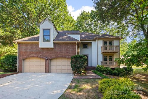 5206 Dunrobin Ln, Charlotte, NC, 28226-3295 | Card Image