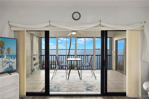 apt-202-1901 Clifford St, FORT MYERS, FL, 33901-3299 | Card Image