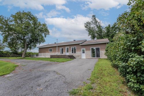 20169 Beaupre Rd, Green Valley, ON, K0C1L0 | Card Image