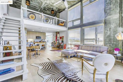 apt-523-311 Oak St, Oakland, CA, 94607-4606 | Card Image