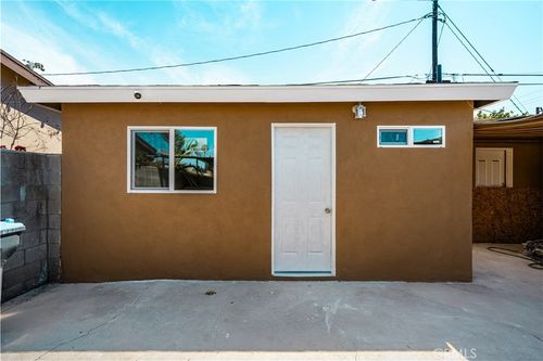 a-825 S Shelton Street, Santa Ana, CA, 92703 | Card Image