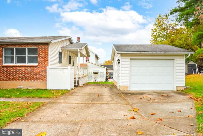 305 Chestnut St, House other with 2 bedrooms, 1 bathrooms and null parking in Freemansburg PA | Image 23