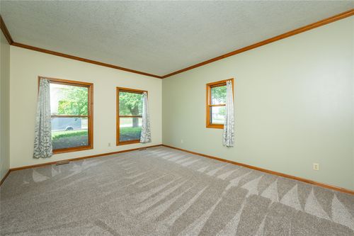 3505 Sw Timbergreen Rd, Ankeny, IA, 50023-8982 | Card Image