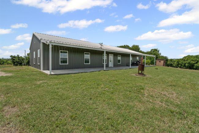 873 Hcr 1106, House other with 4 bedrooms, 3 bathrooms and null parking in Blum TX | Image 4