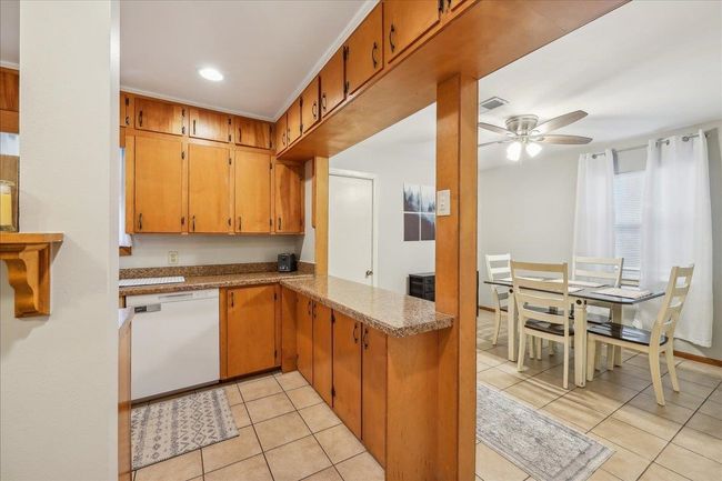 1945 N 23 Rd St, House other with 3 bedrooms, 2 bathrooms and null parking in Beaumont TX | Image 13