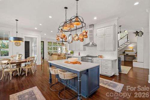 206 Meadowbrook Rd, Charlotte, NC, 28211-1308 | Card Image