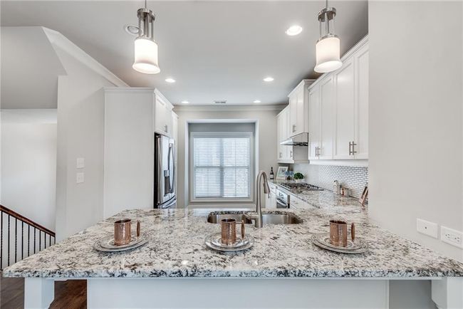 145 Laurel Crest Aly, Townhouse with 3 bedrooms, 4 bathrooms and null parking in Johns Creek GA | Image 7
