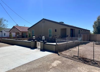 21617 W Wilson Avenue, House other with 6 bedrooms, 3 bathrooms and null parking in Wittmann AZ | Image 2