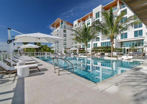 111-1020 Sunset Point Rd, CLEARWATER, FL, 33755-1483 | Card Image
