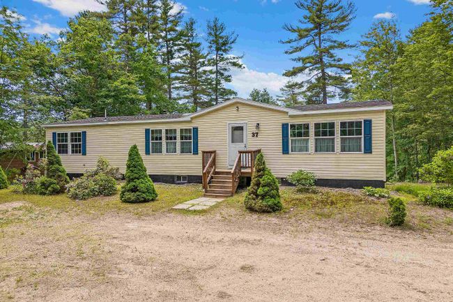 37 Sunset Blvd, House other with 3 bedrooms, 3 bathrooms and null parking in Acton ME | Image 4