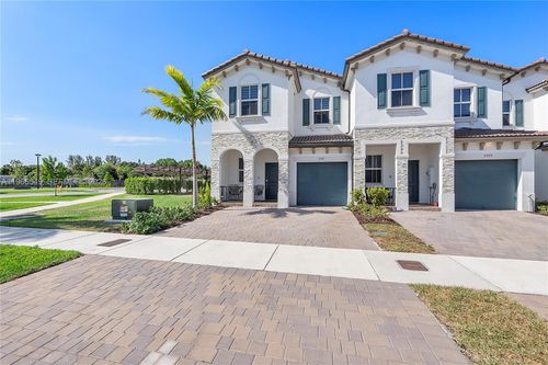 2361 Nw 125th St, Miami, FL, 33167-1572 | Card Image