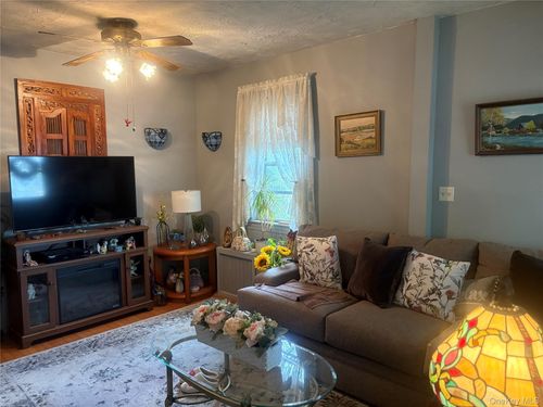 1346 Bellmore Ave, North Bellmore, NY, 11710-5537 | Card Image