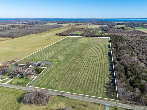 4100 Oregon Road, Southold, NY, 11935 | Card Image