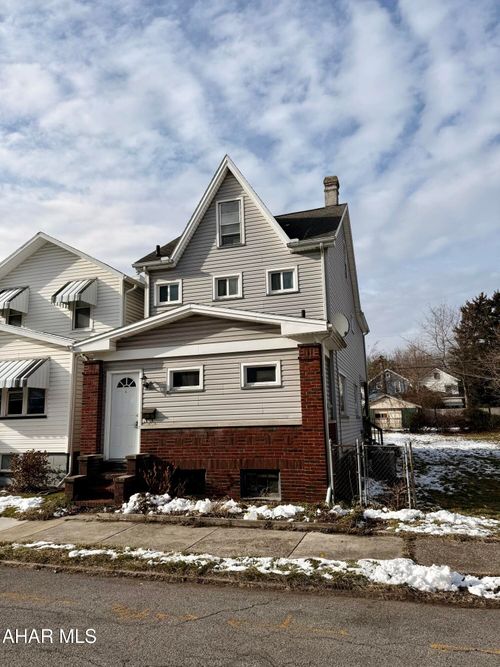 3116 Spruce Ave, Altoona, PA, 16601-1536 | Card Image