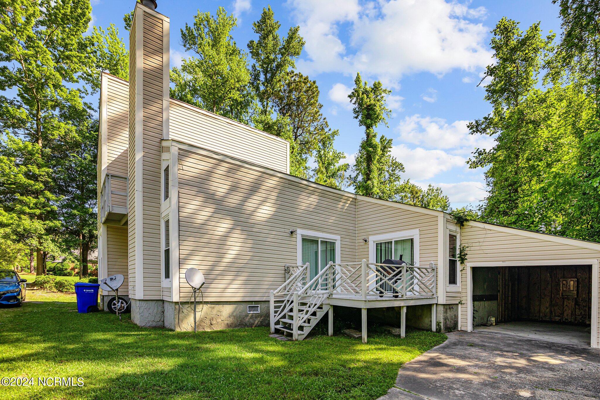 Ellsworth Dr, Greenville, NC 27834