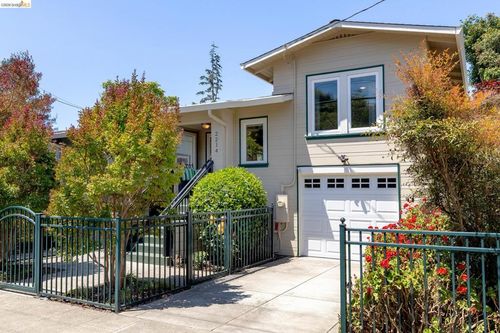 2214 Curtis St, Berkeley, CA, 94702-1005 | Card Image