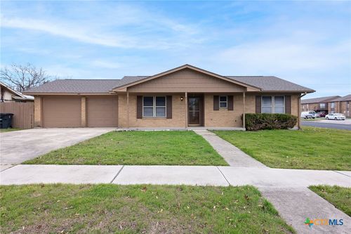 1700 Hooten St, Killeen, TX, 76543-3338 | Card Image