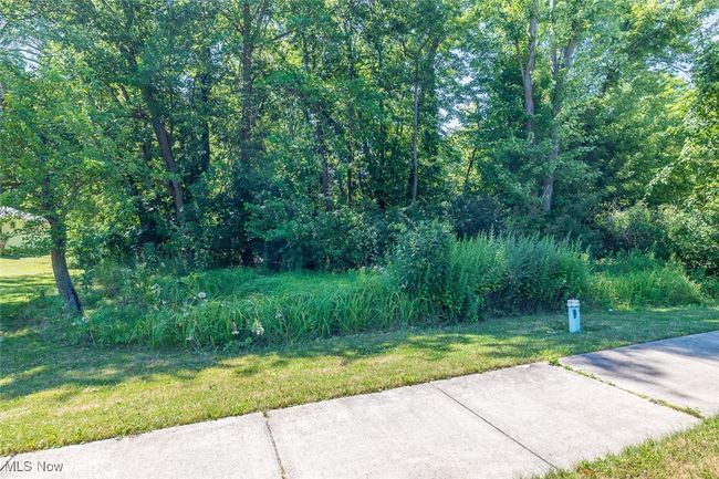 7500 Stearns Rd, House other with 3 bedrooms, 2 bathrooms and null parking in Olmsted Twp OH | Image 9