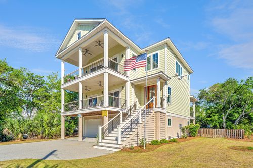 2501 Myrtle St, Edisto Island, SC, 29438-3524 | Card Image