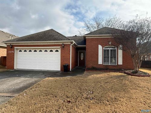 15047 Ashmont Blvd Se, Huntsville, AL, 35803-3625 | Card Image