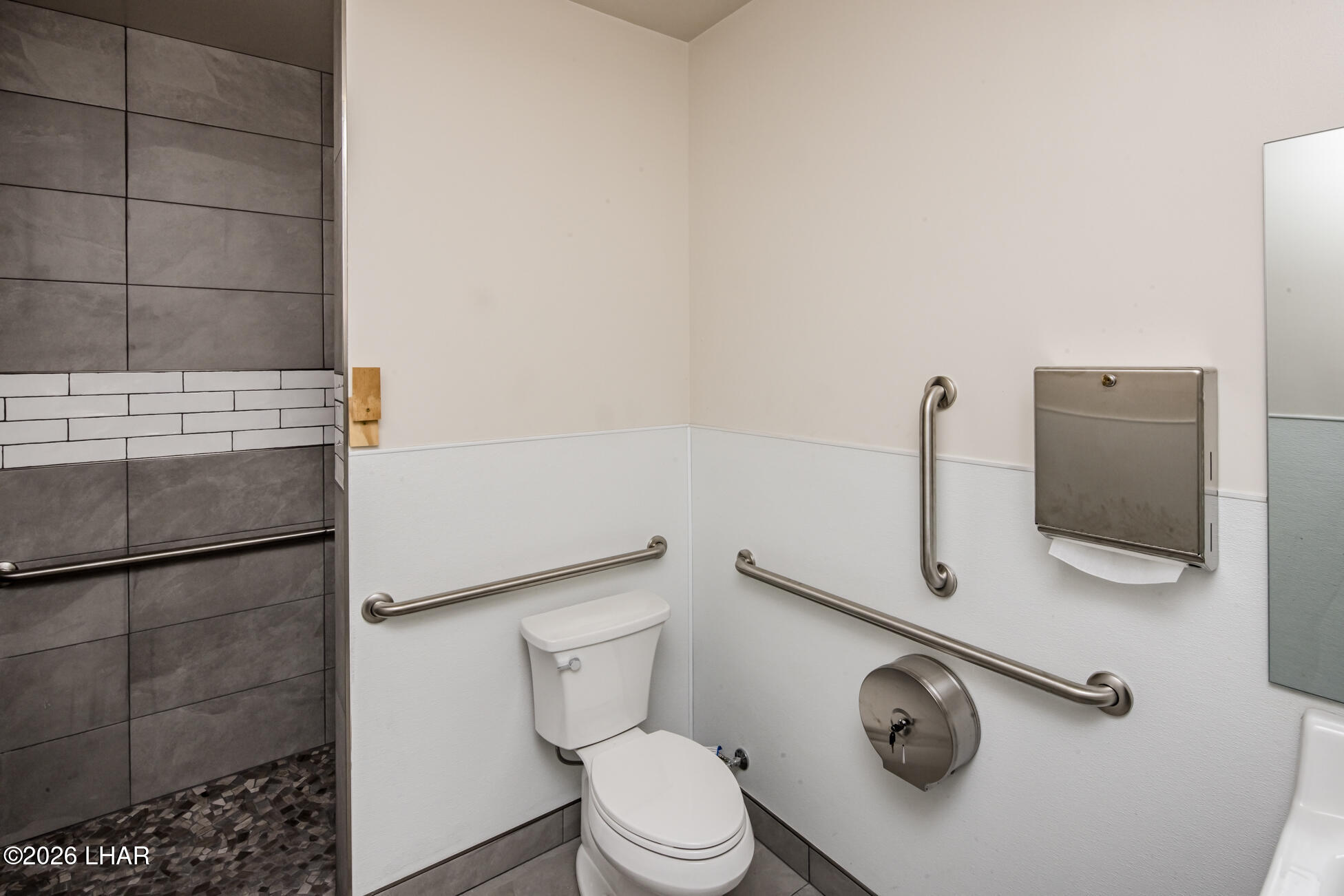 Commercial Sale in Lake Havasu City 4