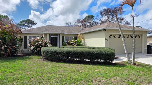 1068 Se Prineville St, Port St Lucie, FL, 34983-2666 | Card Image