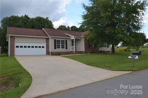 1006 Atherstone St Nw, Conover, NC, 28613-8131 | Card Image