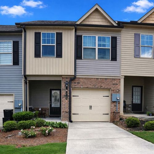 1740 Snapping Ct, Winder, GA, 30680-8390 | Card Image