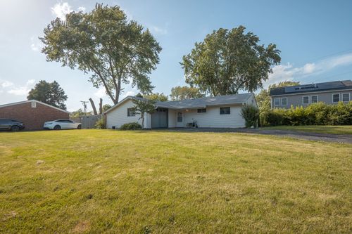 100 Fairwood Dr, Bolingbrook, IL, 60440-2809 | Card Image