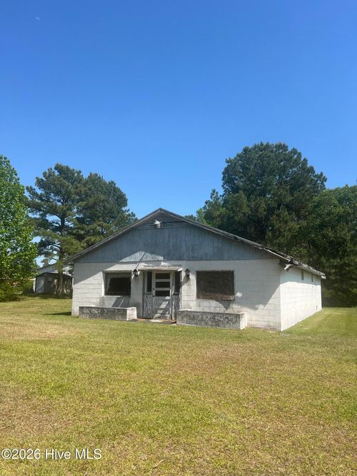 187 Queens Creek Rd, Swansboro, NC, 28584-8496 | Card Image