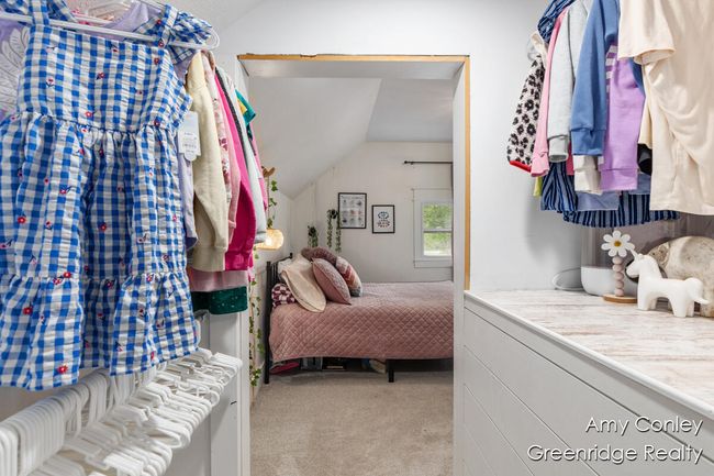 CLOSET | Image 29