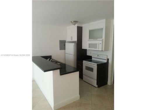 apt-4-1034 Lenox Ave, Miami Beach, FL, 33139-4816 | Card Image