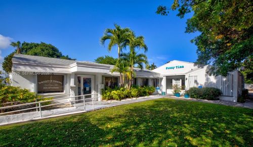 1235 Alton Rd, MIAMI BEACH, FL, 33139-3809 | Card Image