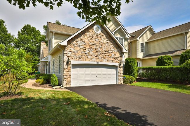 130 Birkdale Dr, Townhouse with 3 bedrooms, 3 bathrooms and null parking in BLUE BELL PA | Image 24
