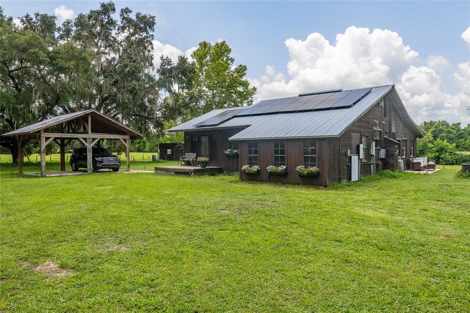 38th Ter, Webster, FL 33597