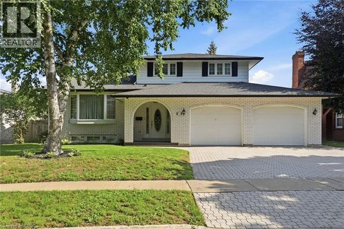 11 Tanera Cres, St. Catharines, ON, L2M7J7 | Card Image
