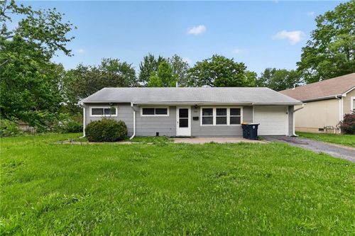7106 E 107th Ter, Kansas City, MO, 64134-2735 | Card Image