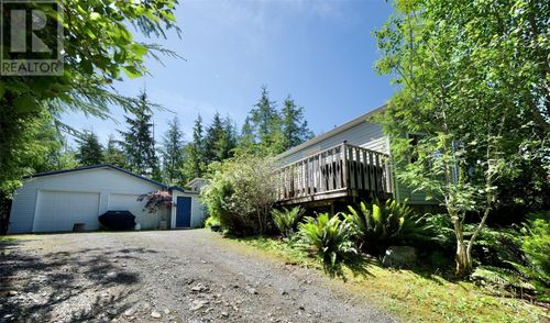 316 Peterson Dr, Tofino, BC, V0R2Z0 | Card Image