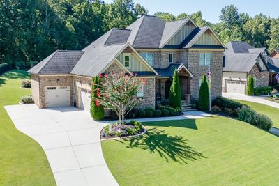 233 Scenic Falls Boulevard, House other with 4 bedrooms, 3 bathrooms and null parking in Hoschton GA | Image 2