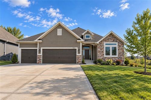 7012 Ne 102nd Ct, Kansas City, MO, 64156-3134 | Card Image