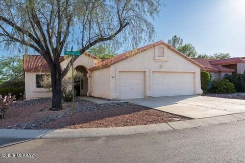 9401 N Warbler Pl, Tucson, AZ, 85742-9312 | Card Image