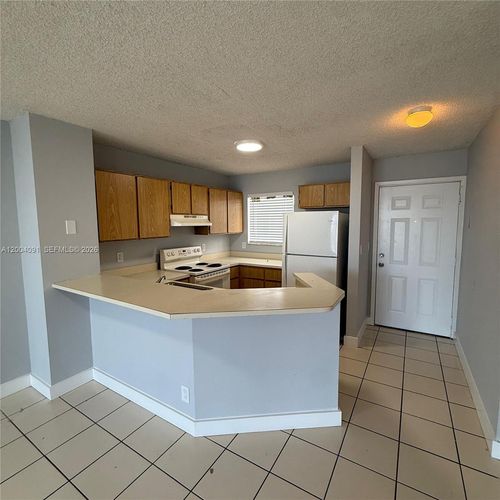 305-8710 N Sherman Cr, Miramar, FL, 33025 | Card Image