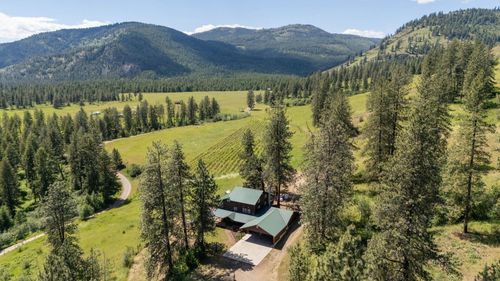 3439 Northport Flat Creek Rd, Kettle Falls, WA, 99141 | Card Image