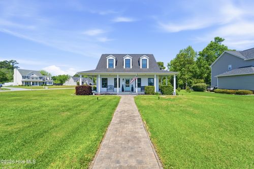 48 Pickett Way, Swansboro, NC, 28584-8491 | Card Image