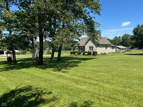 18 Lindsay Ct, Spencer, IN, 47460-6629 | Card Image