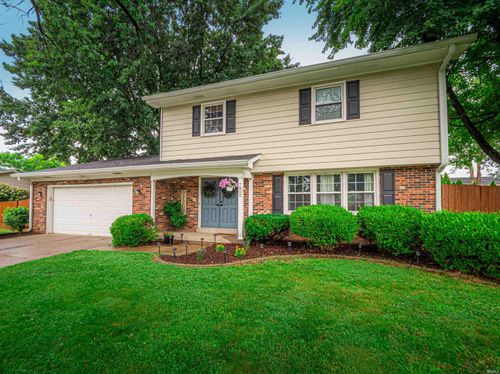 7800 Meadow Ln, Newburgh, IN, 47630-2844 | Card Image