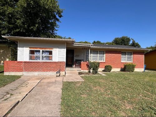 3904 Fortune Ln, Dallas, TX, 75216-6004 | Card Image