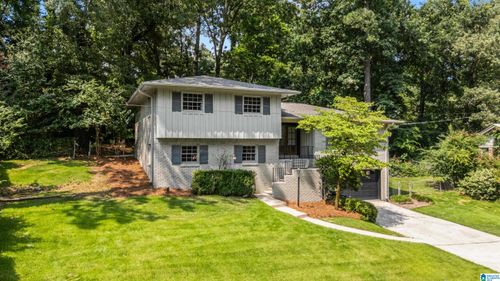 3249 Wagon Gap Trl, VESTAVIA HILLS, AL, 35216-4257 | Card Image