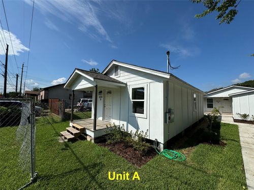 a-8214 Livingston St, Houston, TX, 77051-1419 | Card Image